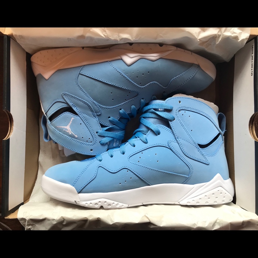 AIR JORDAN RETRO 7 UNIVERSITY BLUE